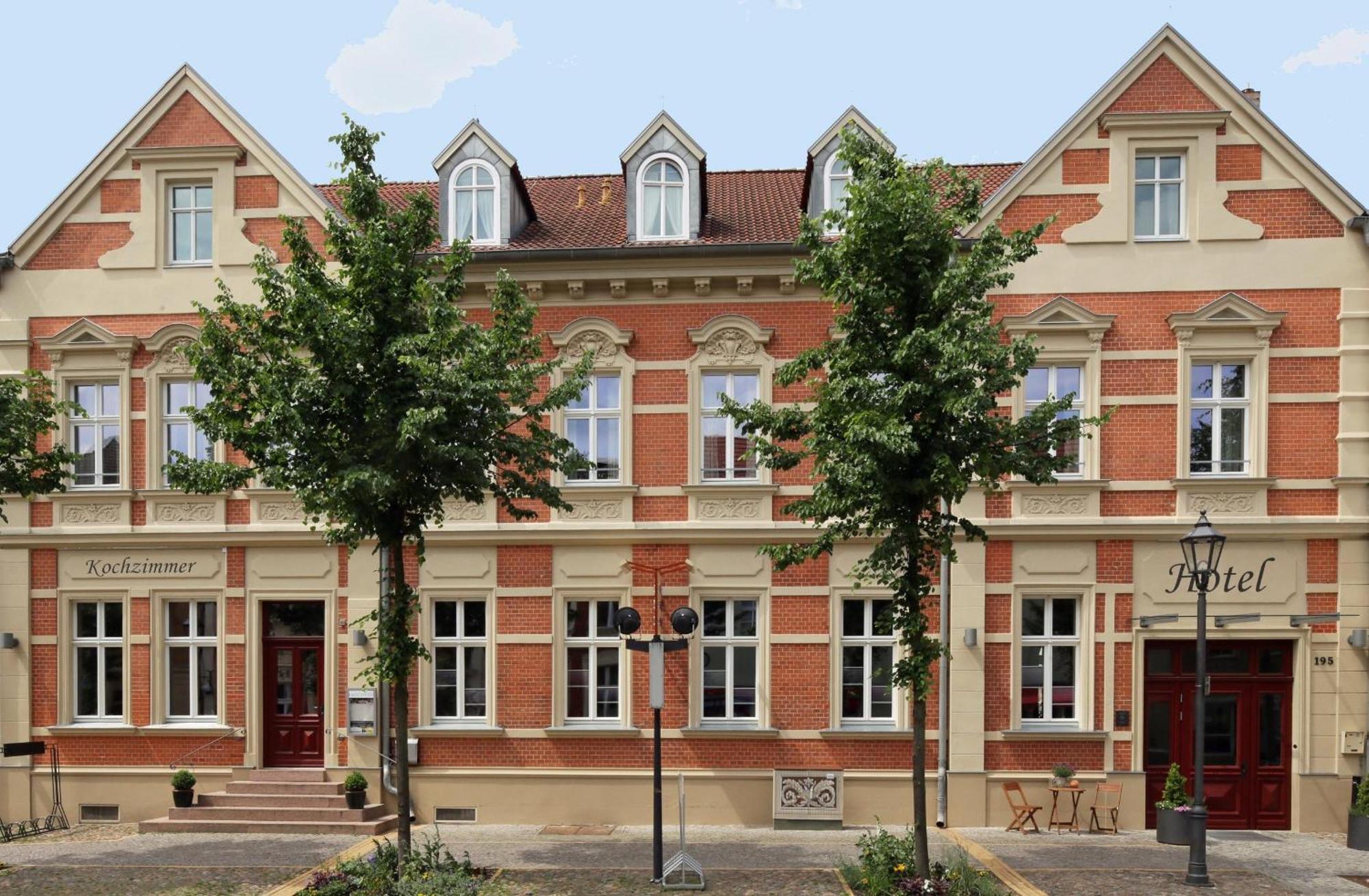 Gut Hotel Stadt Beelitz Exteriör bild